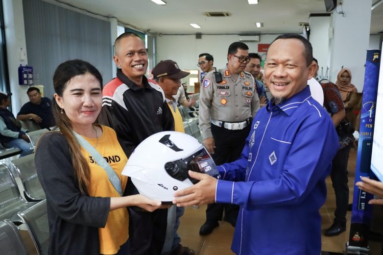 Jasa Raharja Dorong Konsistensi Layanan Publik dan Edukasi Keselamatan Berkualitas di Samsat Kota Semarang