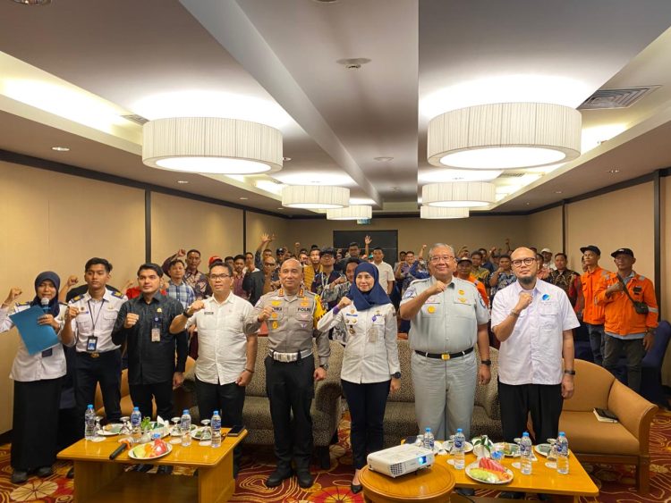 Jasa Raharja, Ditlantas Polda Kepri, dan BPTD Gelar Sosialisasi Keselamatan bagi Pengemudi Angkutan di Batam